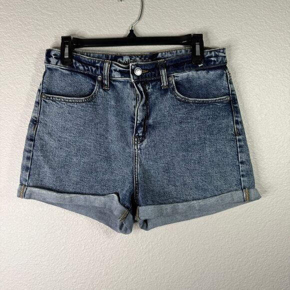 Wild Fable High Rise Denim Shorts Mom Jean Style‎ Cuffed Medium Wash Size 10/30 - Picture 1 of 6